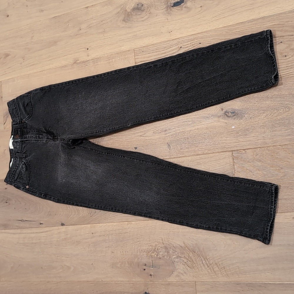 Universal Thread 2R, High-Rise Jeans